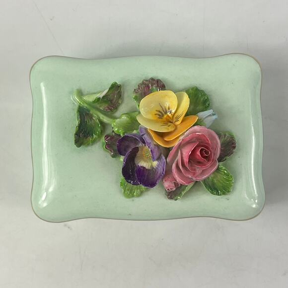 Crown Staffordshire England Floral Bone China Trinket Box Lid Flowers 1950s Mint - Picture 3 of 14